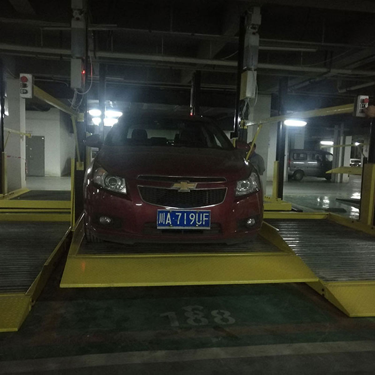 潼關(guān)4柱機械式停車庫租賃 潼關(guān)4柱機械式停車庫租賃