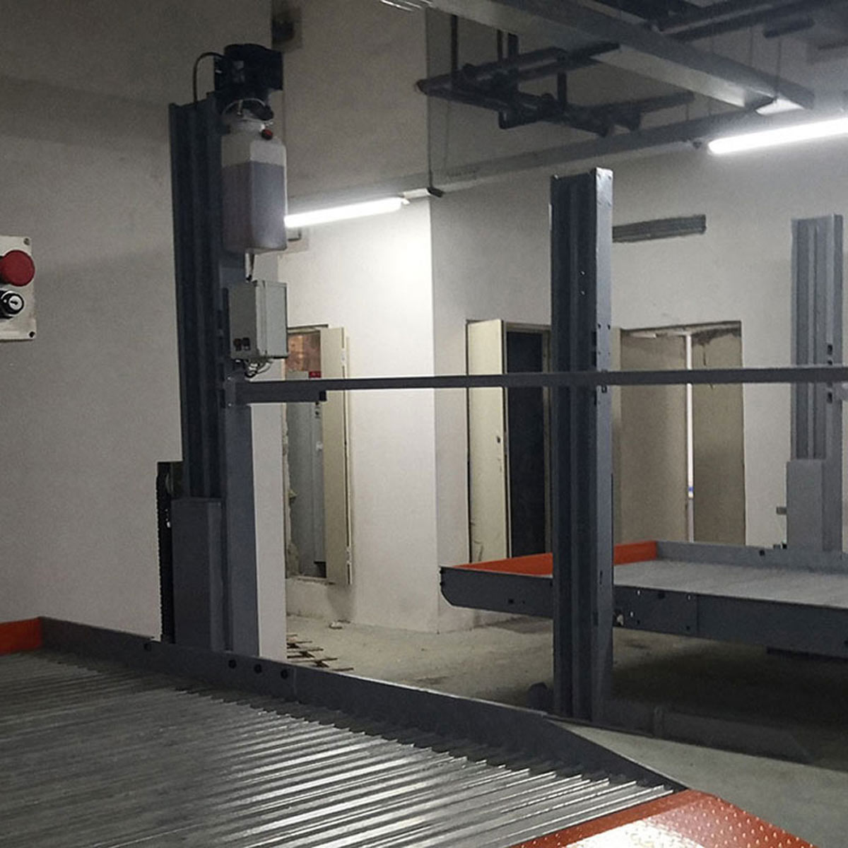 蓬溪兩柱立體車(chē)庫(kù)二手 蓬溪兩柱立體車(chē)庫(kù)二手