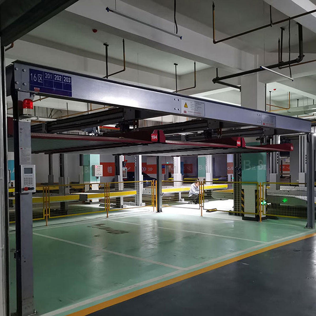 永勝兩柱式機(jī)械式立體車庫出租 永勝兩柱式機(jī)械式立體車庫出租